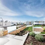 Apartamento Lovely Modern With Pool *
