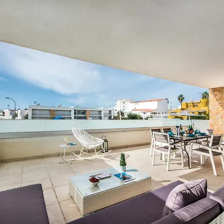 Lovely Modern With Pool 阿尔布费拉