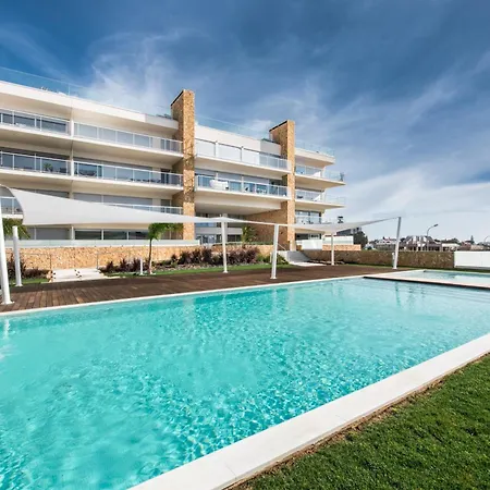 Apartament Lovely Modern With Pool