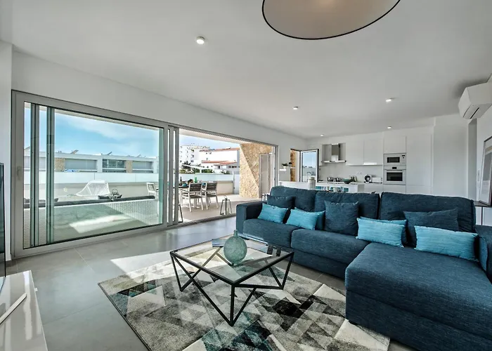 Lovely Modern With Pool 公寓 阿尔布费拉