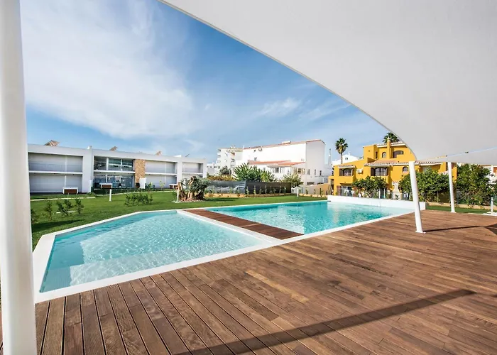 Lovely Modern With Pool Appartement Albufeira
