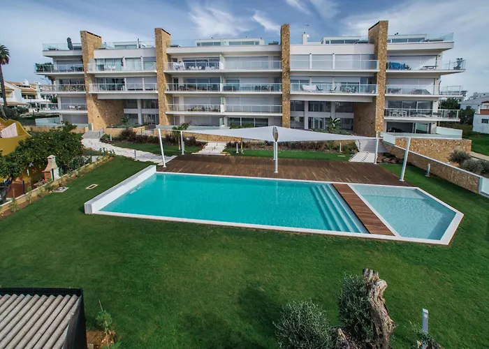 公寓 Lovely Modern With Pool