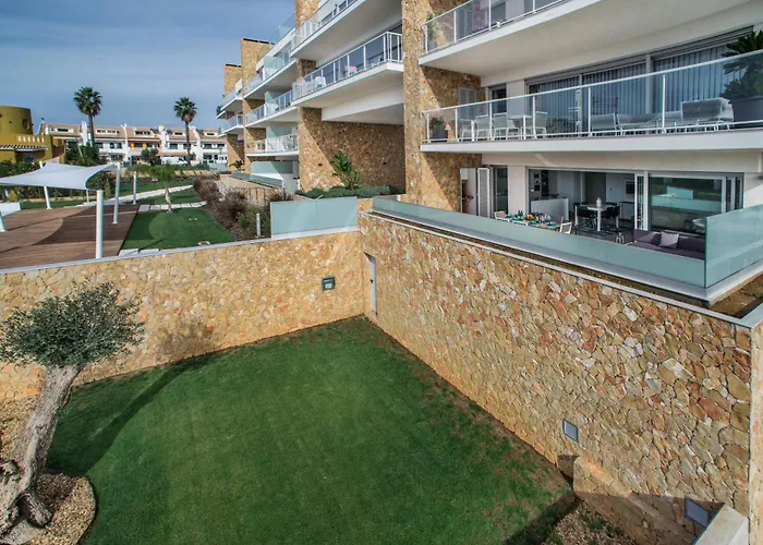 Appartement Lovely Modern With Pool Albufeira