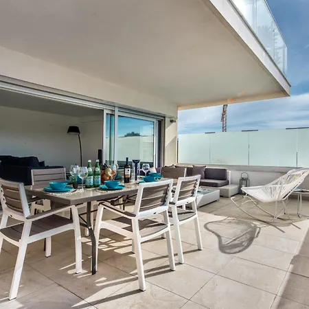 Lovely Modern With Pool 아파트 알부페이라